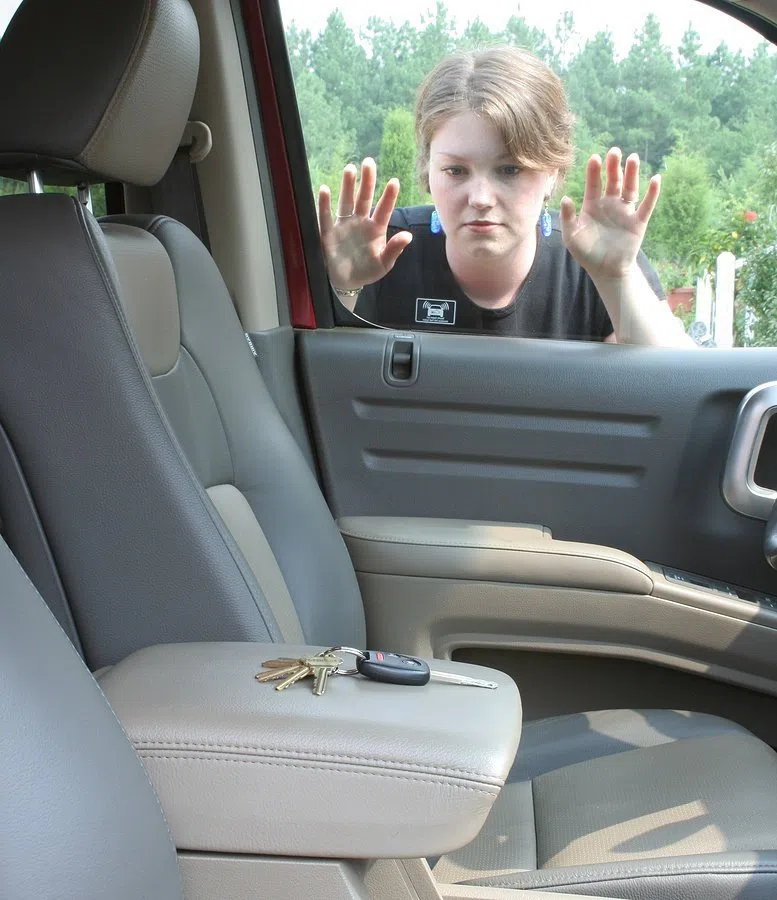 Logan Locksmith Shop Louisville, KY 502-353-2423 - locked-keys-in-car